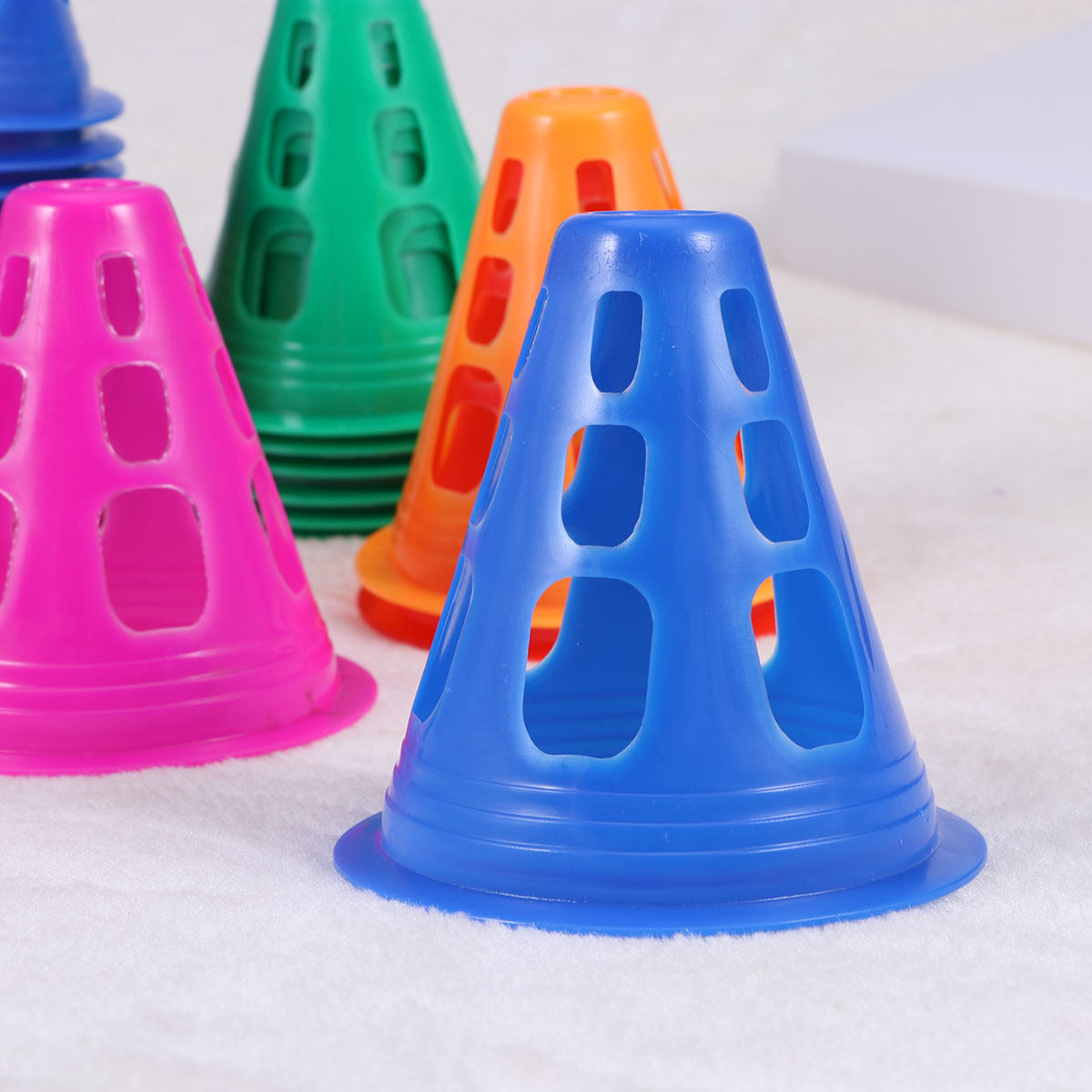25 Buah Kerucut Olahraga Anti  - Football Training Cone ulasan dan harga